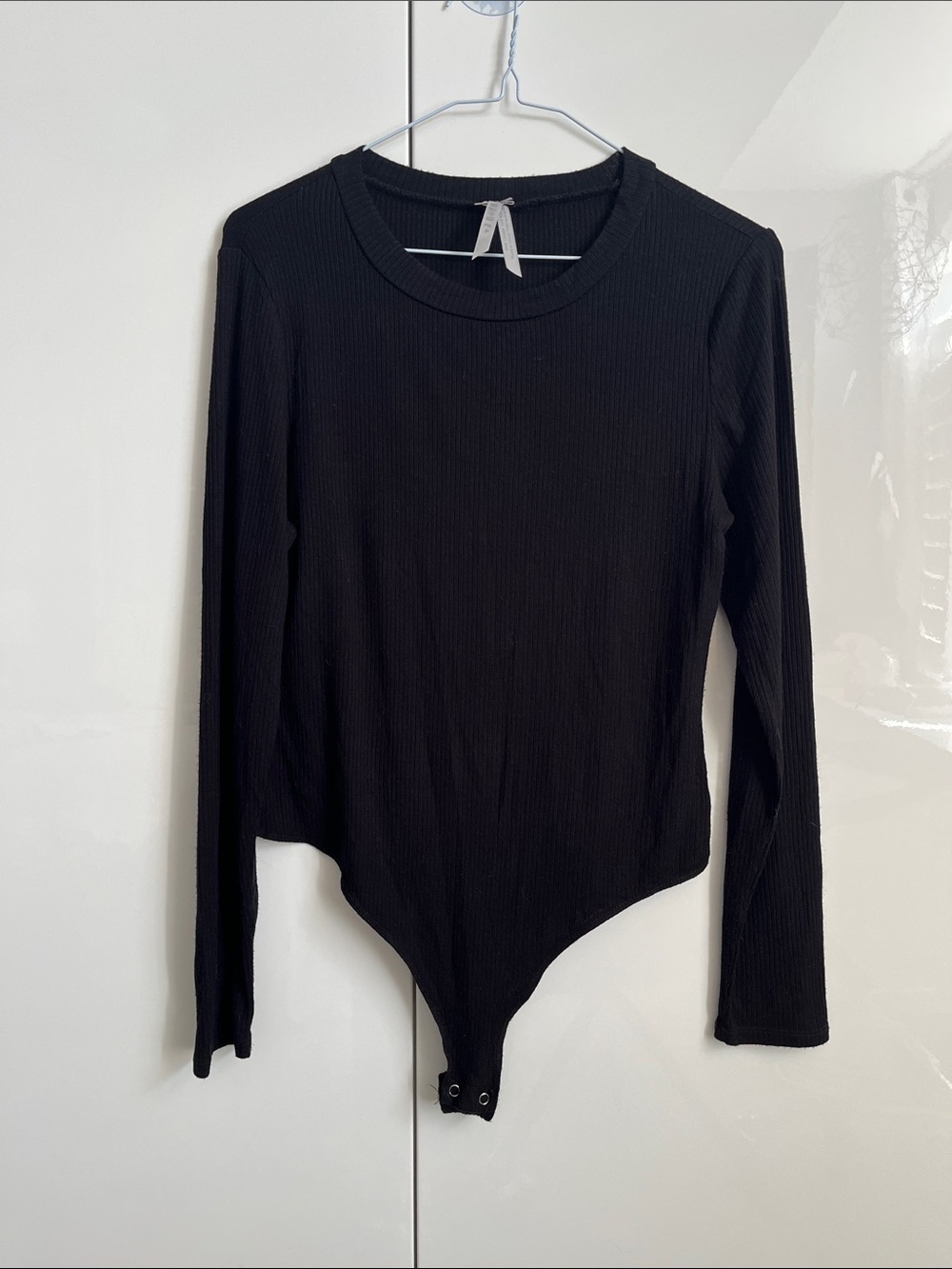 JO & CO Black Ribbed Long-Sleeve Bodysuit, size L